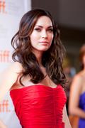 th_677267406_megan_fox_2011_tiff_1001_122_128lo.jpg