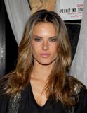 th_21490_Alessandra_Ambrosio-Fernanda_Mottas_birthday_celebration-2_123_182lo.jpg