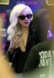 Lady GaGa (Леди ГаГа) - Страница 2 Th_63110_Celebutopia-Lady_Gaga_celebrates_the_release_of_her_new_album_The_Fame_Monster_in_Los_Angeles-15_122_337lo