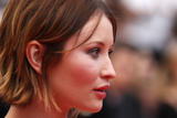 th_33098_EmilyBrowning_sleeping_beauty_premiere_at_cannes_065_122_419lo.jpg