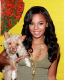 th_71430_celeb-city.org-kugelschreiber-Ashanti-Theres_No_Place_Like_Home_Dog_Adoption_Day_1216_122_525lo.jpg