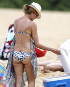 Heidi Klum - wearing a bikini on a beach in Hawaii 03/29/2013