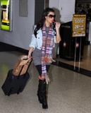 Kim Kardashian sucking lollipop at the Miami airport - Hot Celebs Home