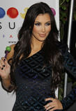Kim Kardashian (Ким Кардашьян) - Страница 10 Th_18444_celebrity-paradise.com_Kim_Kardashian_lollipop_036_123_94lo