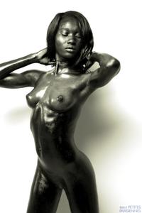 Amina - black is beautiful oiled ebony-r16ik90ktw.jpg